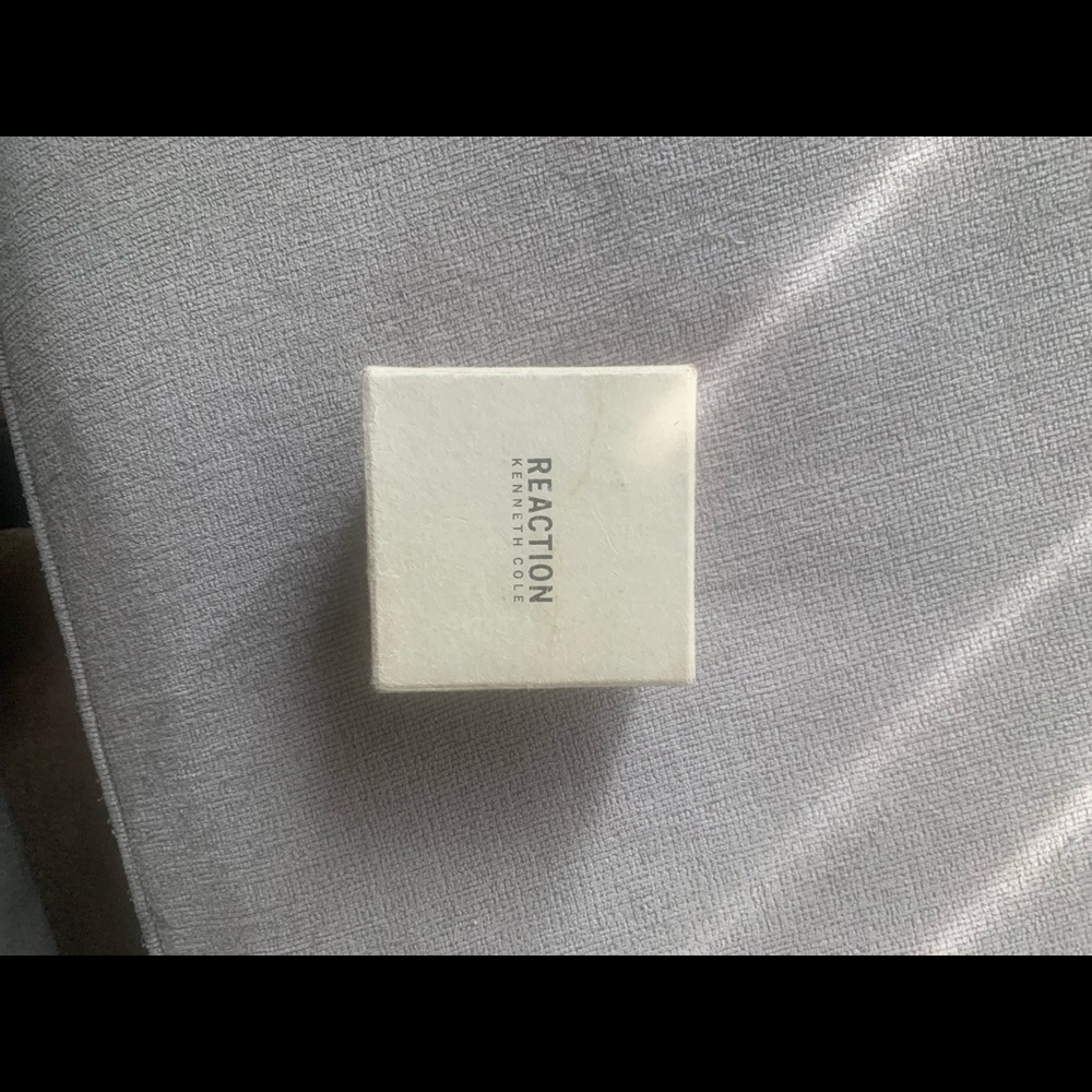 Never worn Kenneth Cole Big Face Watch/Numbers(needs a battery)